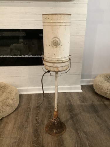 Vintage tin kerosene oil fuel - vintage,